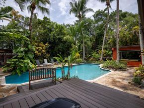 3570 Avocado Ave, Miami FL 33133