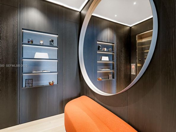 800 S Pointe Dr 801, Miami Beach FL 33139