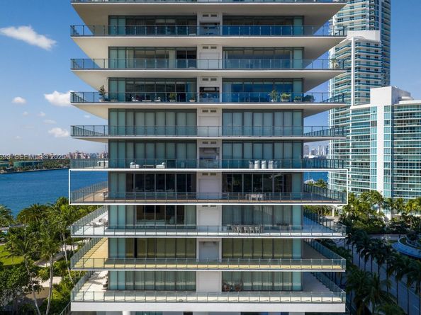 800 S Pointe Dr 801, Miami Beach FL 33139