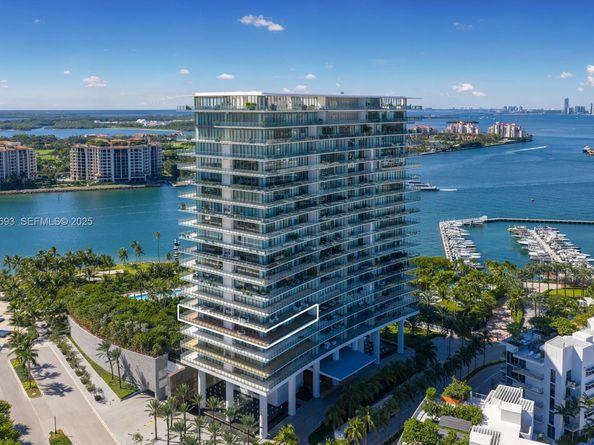 800 S Pointe Dr 801, Miami Beach FL 33139