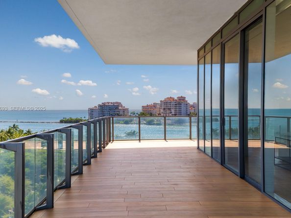 800 S Pointe Dr 801, Miami Beach FL 33139