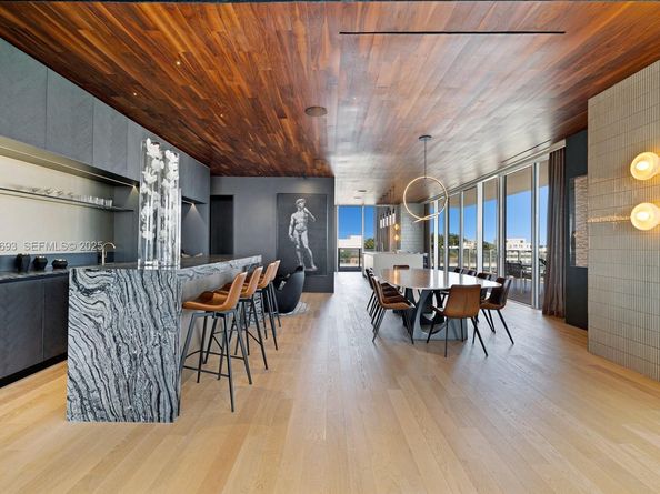 800 S Pointe Dr 801, Miami Beach FL 33139