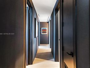 800 S Pointe Dr 801, Miami Beach FL 33139