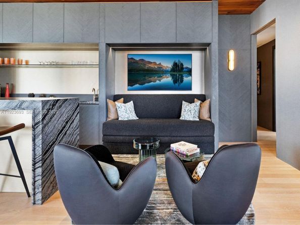 800 S Pointe Dr 801, Miami Beach FL 33139