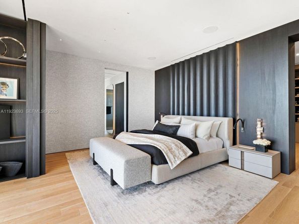 800 S Pointe Dr 801, Miami Beach FL 33139