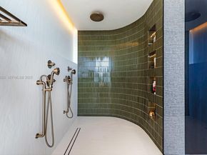 800 S Pointe Dr 801, Miami Beach FL 33139