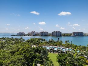 800 S Pointe Dr 801, Miami Beach FL 33139