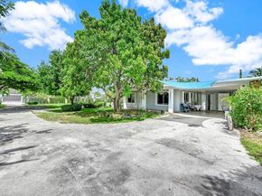 9340 SW 174th St, Palmetto Bay FL 33157