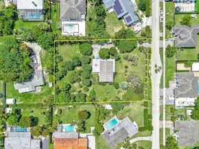 9340 SW 174th St, Palmetto Bay FL 33157