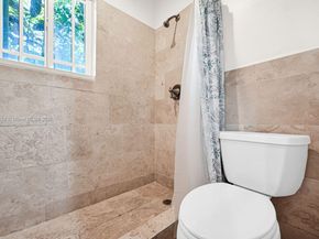 9340 SW 174th St, Palmetto Bay FL 33157