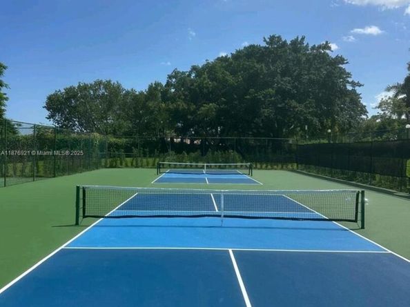 13250 SW 88th Ter 407, Miami FL 33186