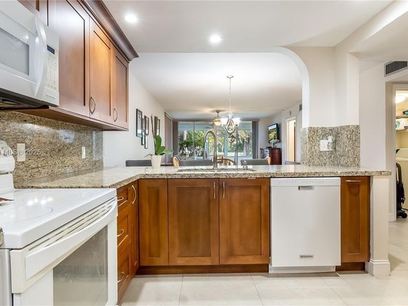 7582 NW 86th Ter 103, Tamarac FL 33321