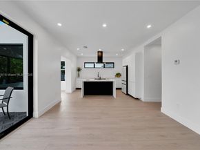 1370 SW 5th St, Miami FL 33135