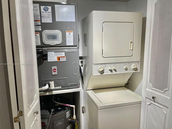 5831 Coral Lake Dr 307, Margate FL 33063