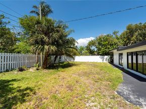 2308 SE 18 St, Fort Lauderdale FL 33316
