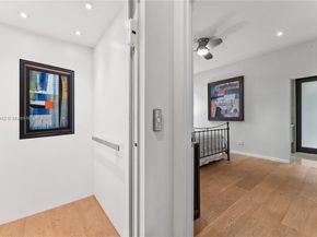 2803 Crystal Ct, Coconut Grove FL 33133