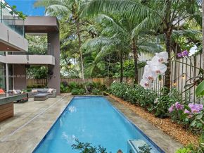 2803 Crystal Ct, Coconut Grove FL 33133