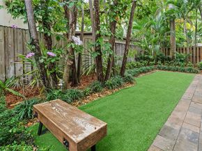 2803 Crystal Ct, Coconut Grove FL 33133