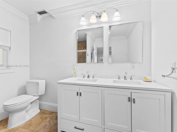 1180 SW 17th St, Boca Raton FL 33486