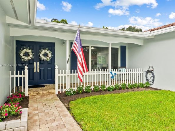 1180 SW 17th St, Boca Raton FL 33486