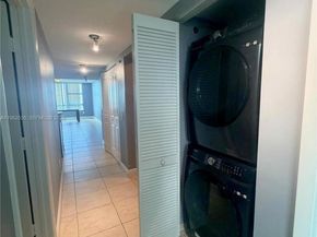 2641 N Flamingo Rd 1701N, Sunrise FL 33323