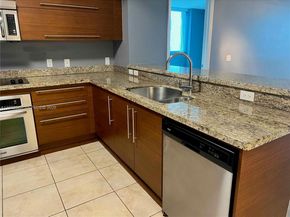 2641 N Flamingo Rd 1701N, Sunrise FL 33323