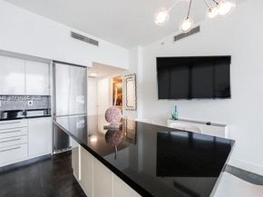 92 SW 3rd St 5108, Miami FL 33130