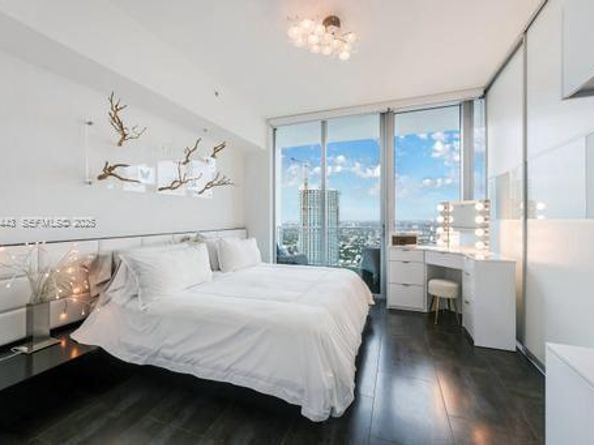 92 SW 3rd St 5108, Miami FL 33130