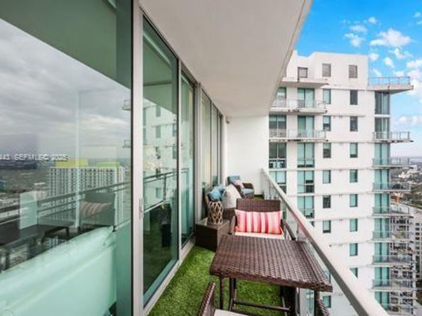 92 SW 3rd St 5108, Miami FL 33130