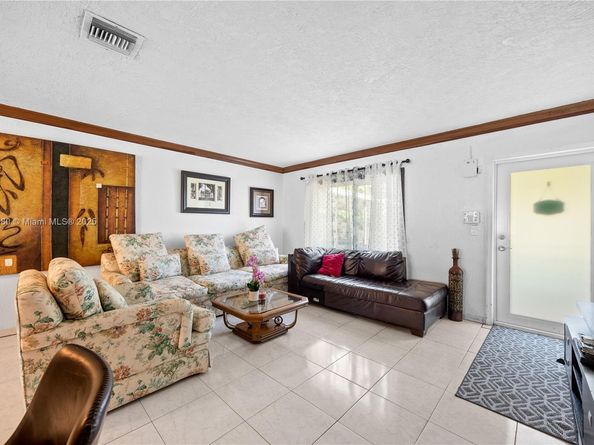 16050 NE 8th Ct, North Miami Beach FL 33162