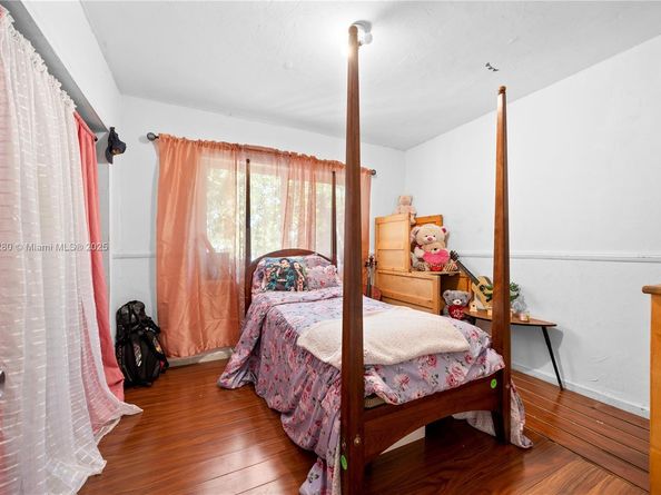 16050 NE 8th Ct, North Miami Beach FL 33162