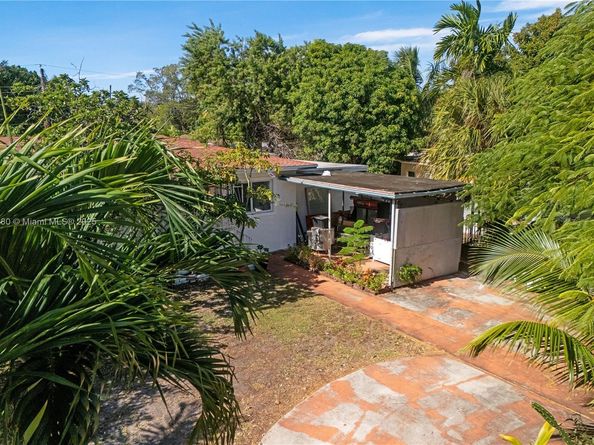 16050 NE 8th Ct, North Miami Beach FL 33162