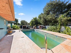 16050 NE 8th Ct, North Miami Beach FL 33162