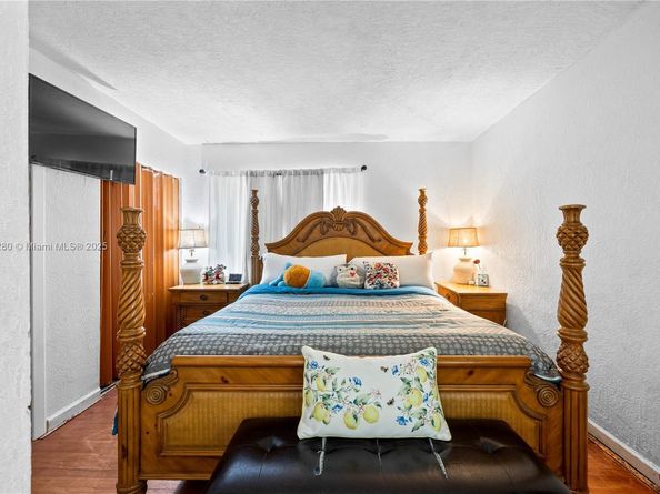 16050 NE 8th Ct, North Miami Beach FL 33162