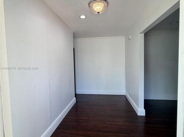 6305 Marlin Dr, Coral Gables FL 33158