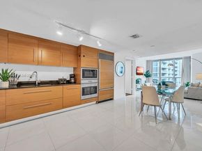 485 Brickell Ave 1711, Miami FL 33131