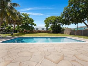 1123 N 18th Ave N, Lake Worth FL 33460