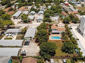 1123 N 18th Ave N, Lake Worth FL 33460