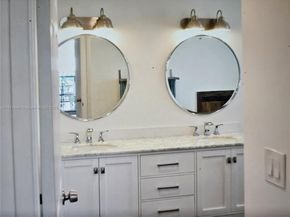 5845 Collins Ave 201, Miami Beach FL 33140