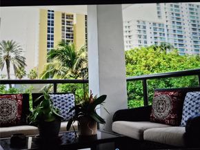 5845 Collins Ave 201, Miami Beach FL 33140