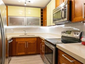 5845 Collins Ave 201, Miami Beach FL 33140