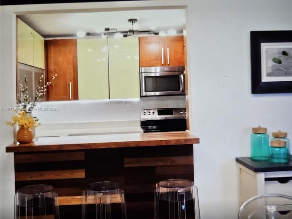 5845 Collins Ave 201, Miami Beach FL 33140