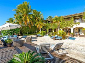 1398 Bay Dr, Miami Beach FL 33141