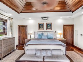 1398 Bay Dr, Miami Beach FL 33141