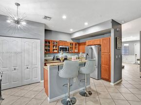 21427 NW 13th Ct 314, Miami Gardens FL 33169