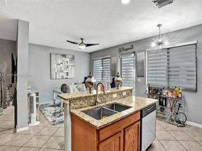 21427 NW 13th Ct 314, Miami Gardens FL 33169