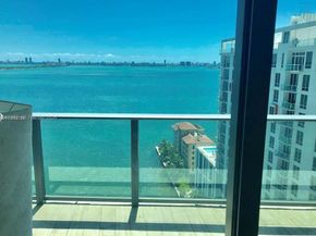 460 NE 28th St 1907, Miami FL 33137