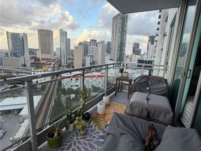 90 SW 3rd Street 2112, Miami FL 33130