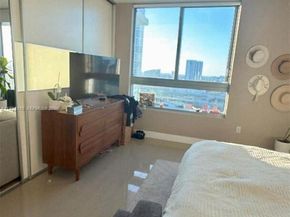 90 SW 3rd Street 2112, Miami FL 33130