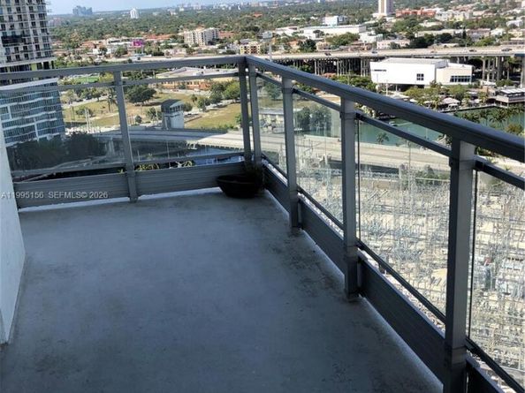90 SW 3rd Street 2112, Miami FL 33130